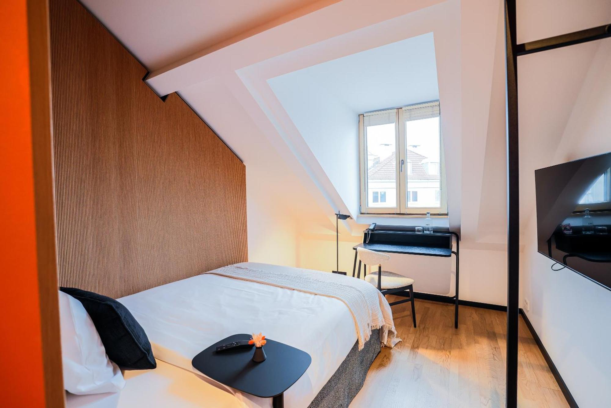 Отель Bob W Munich Old Town Экстерьер фото