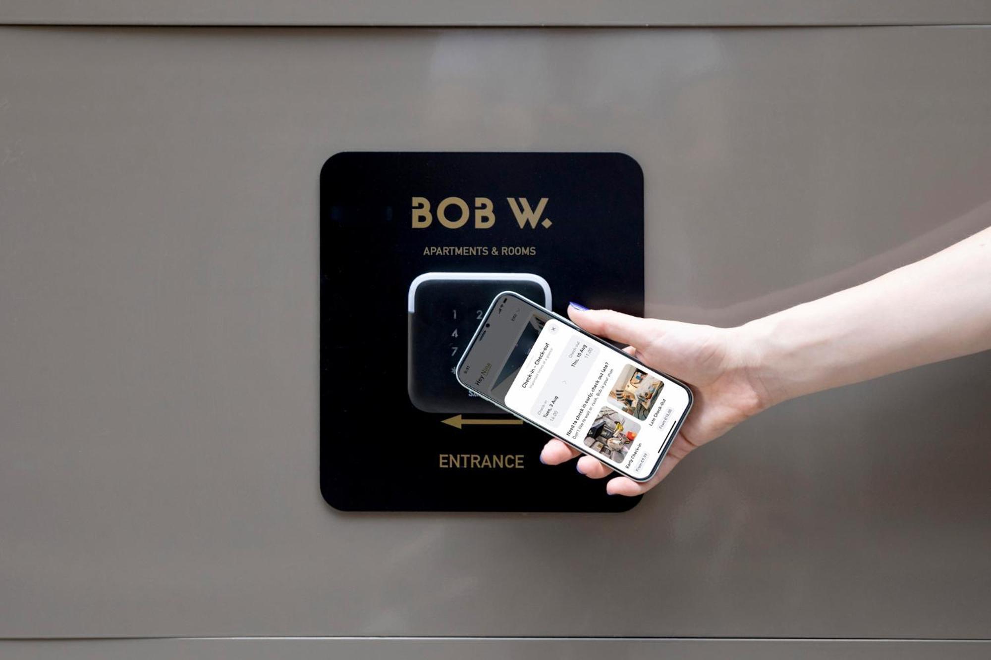Отель Bob W Munich Old Town Экстерьер фото